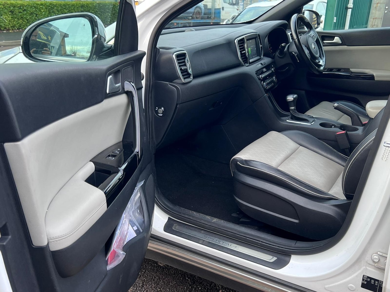 Used Kia Sportage 2016 for sale - 76580318: Photo 8