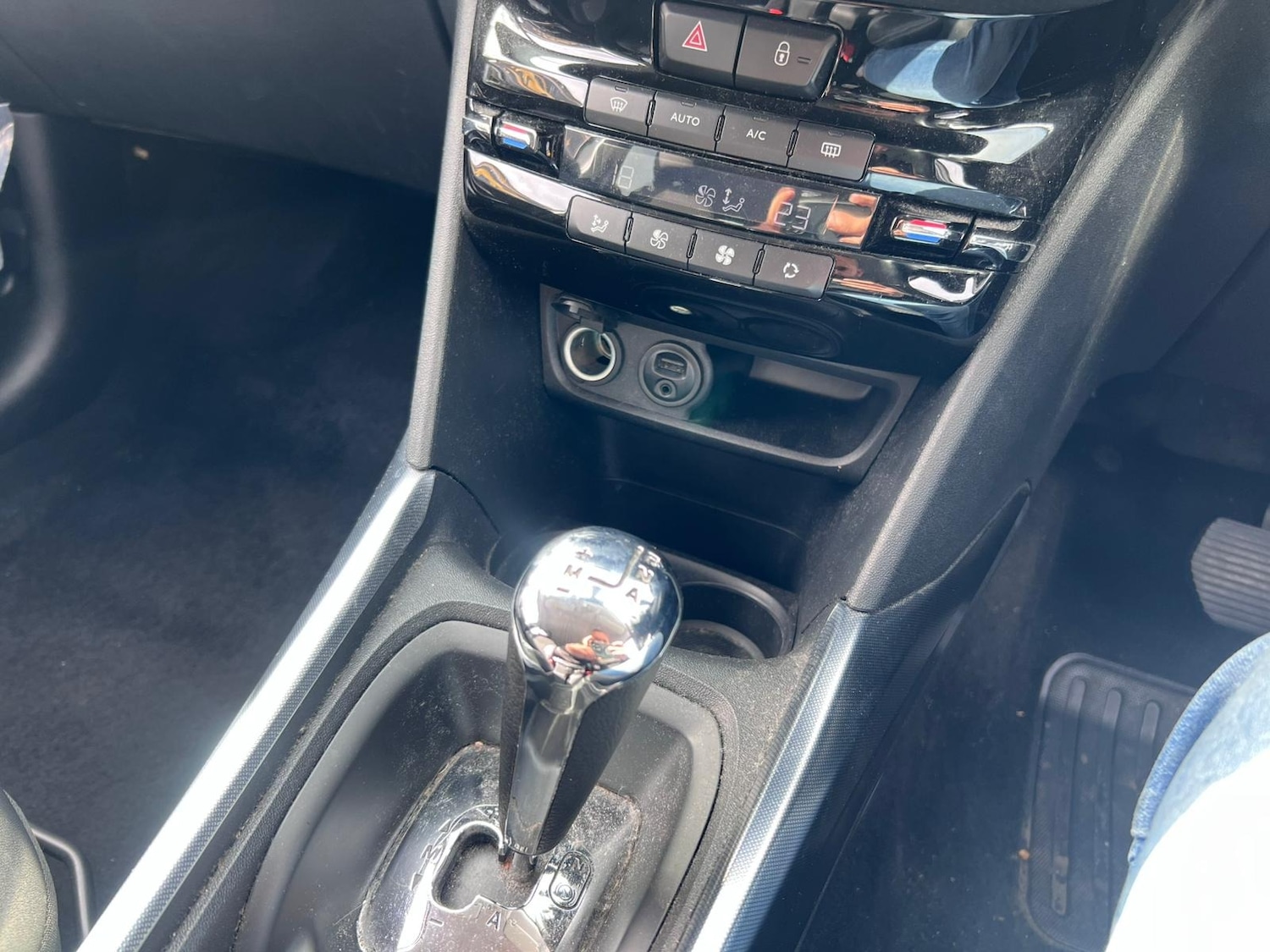 Used Peugeot 2008 2014 for sale - 78183176: Photo 17