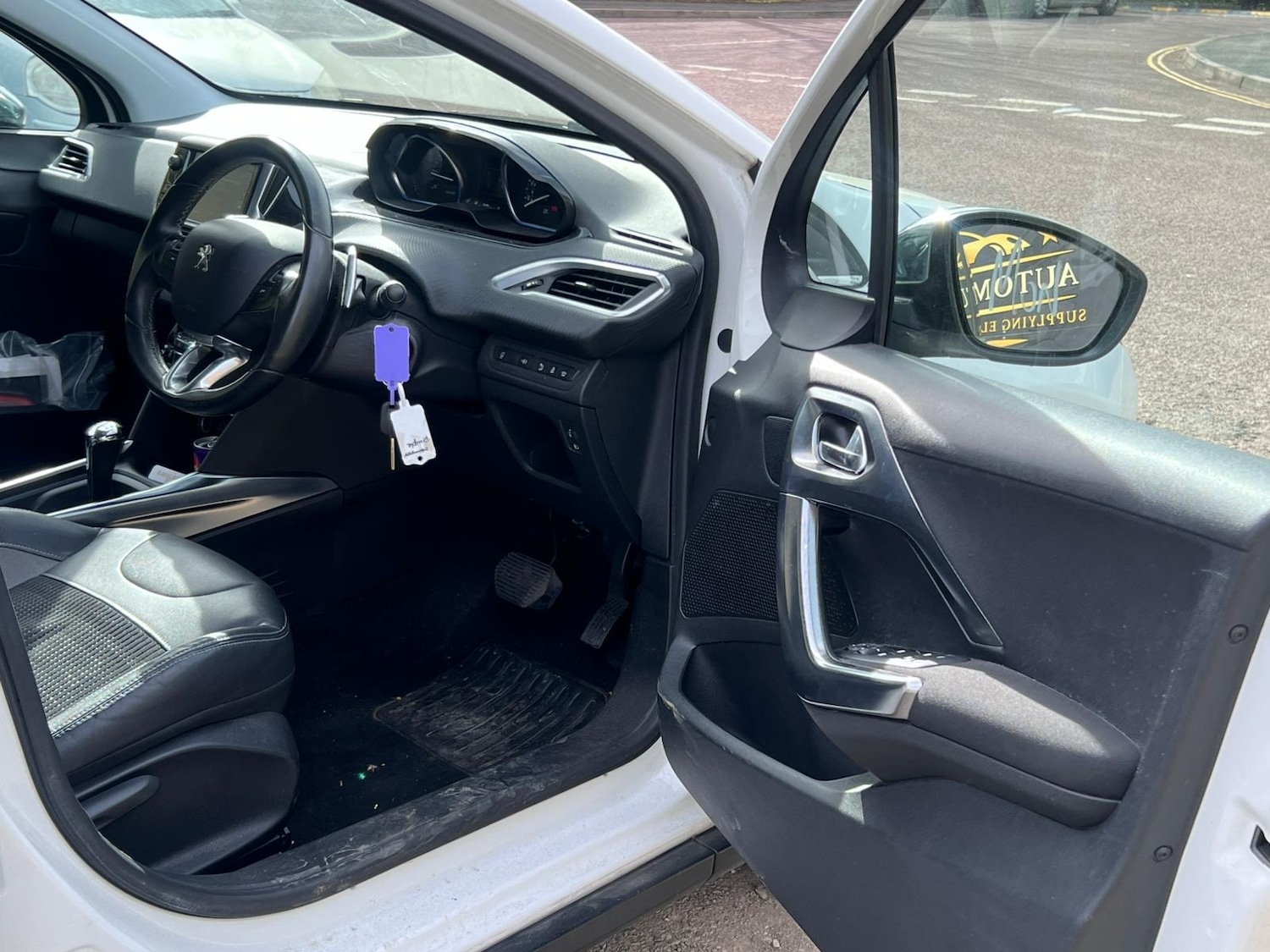 Used Peugeot 2008 2014 for sale - 78183176: Photo 6