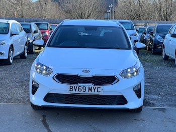 Used Kia Ceed 2019 for sale - 76638052: Photo