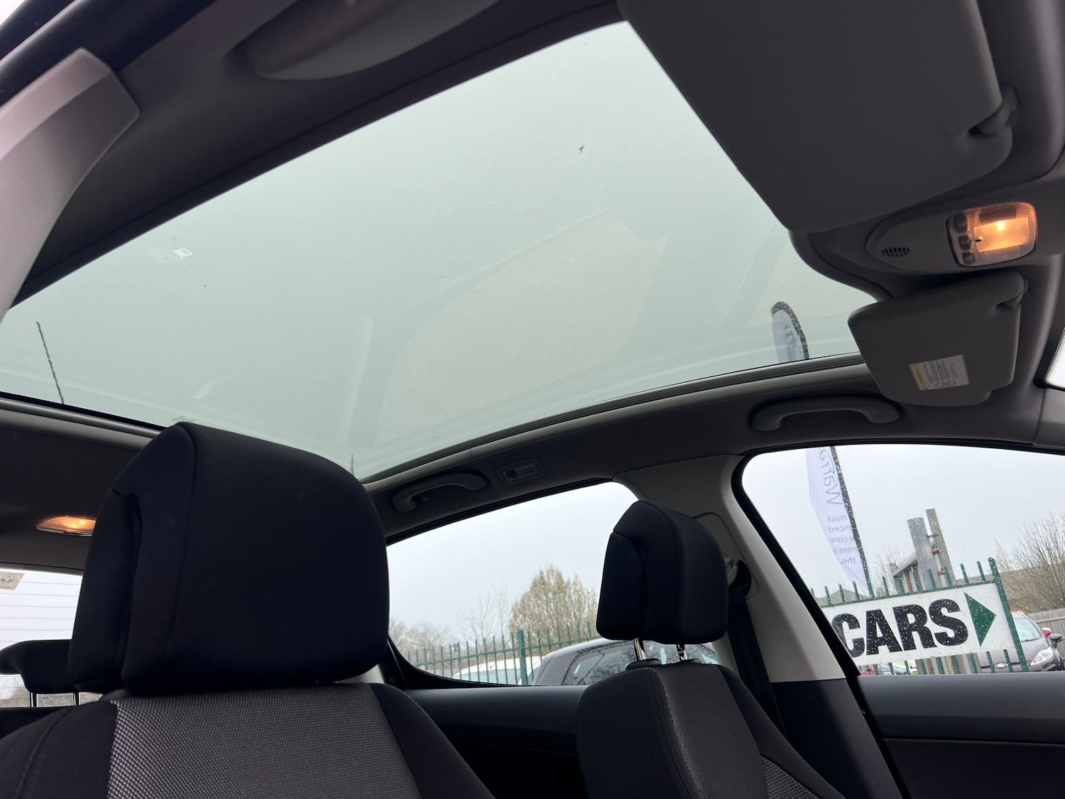 Used Peugeot 308 2008 for sale - 77902059: Photo 12