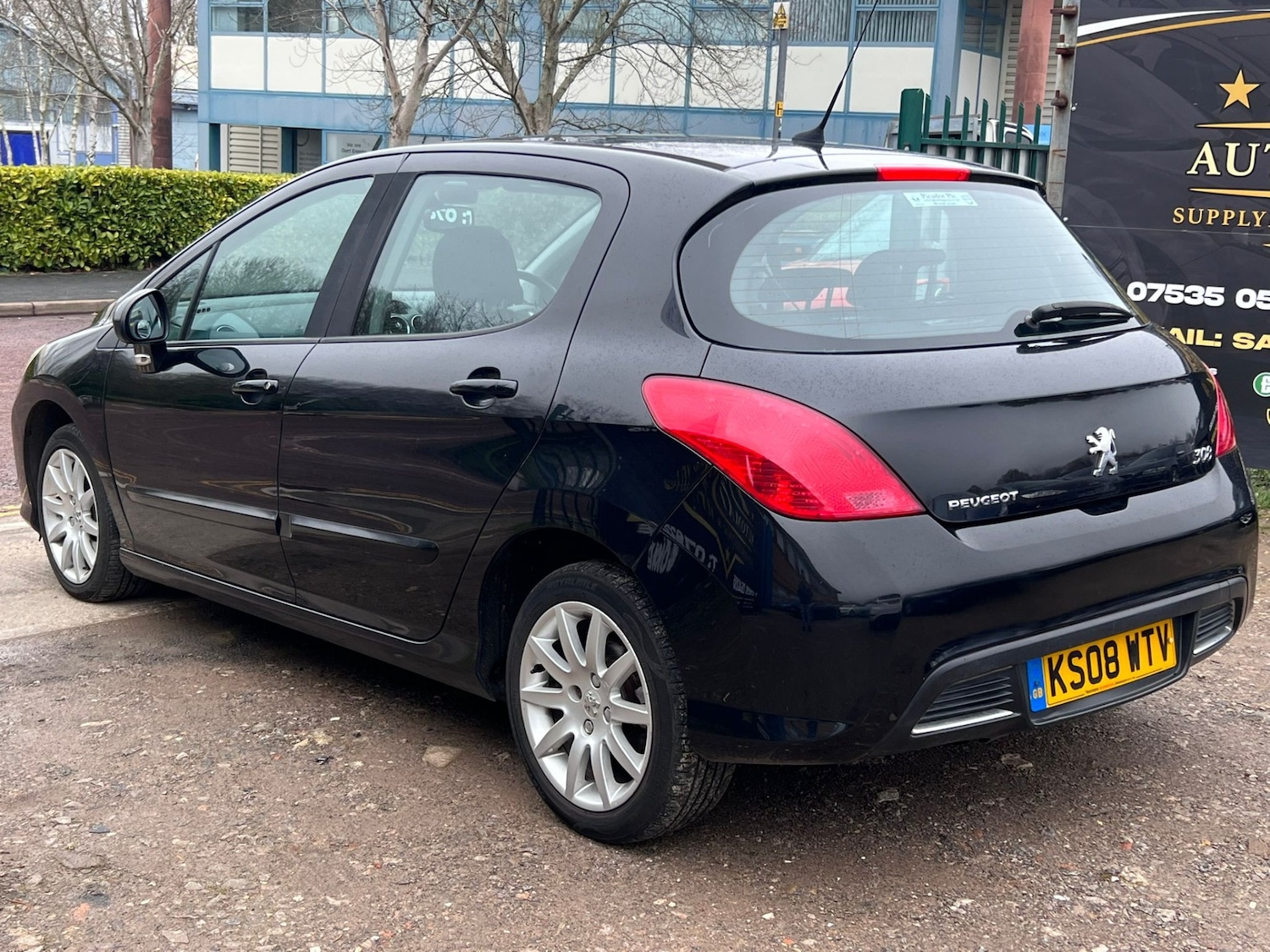 Used Peugeot 308 2008 for sale - 77902059: Photo 4