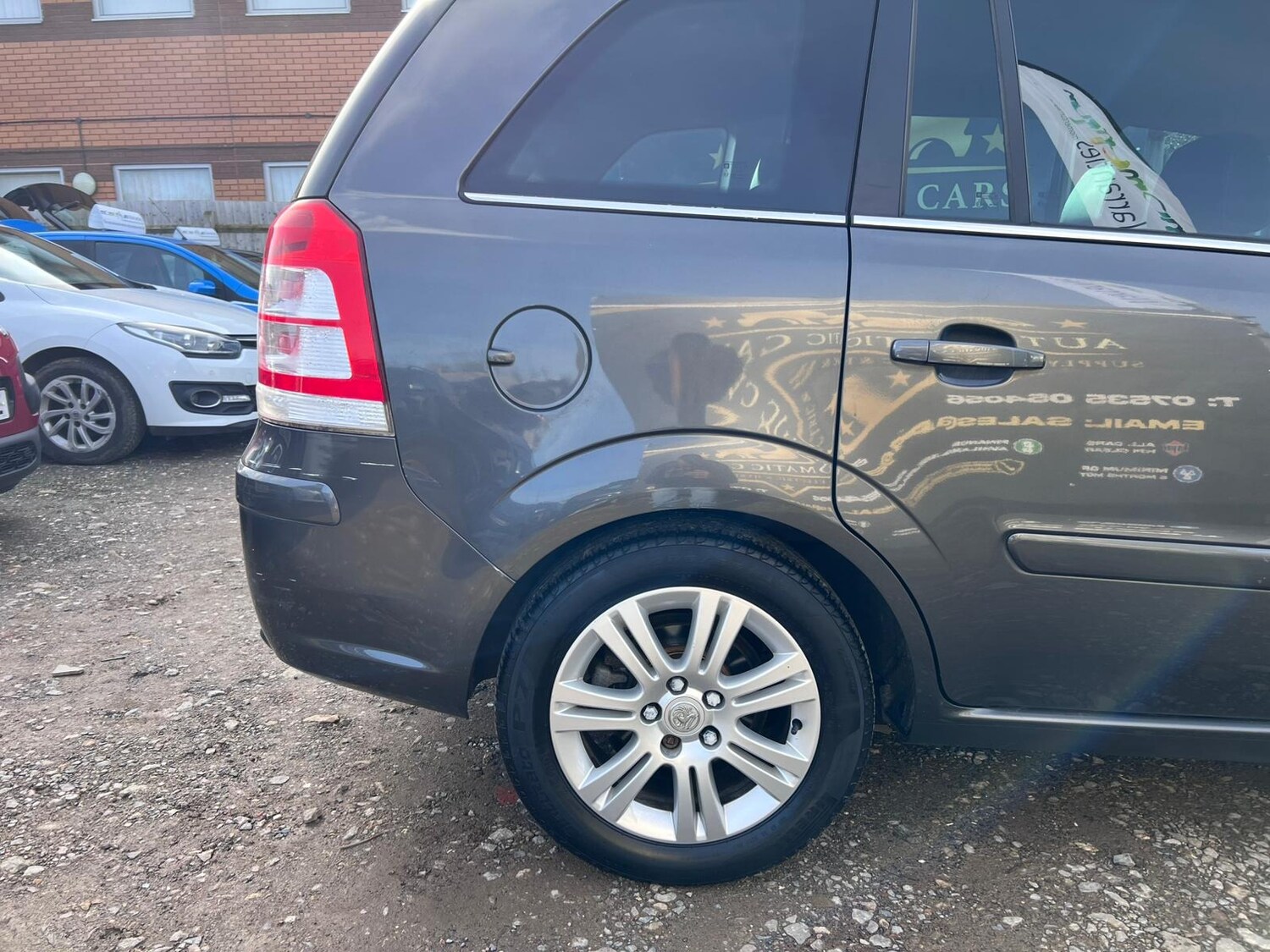 Used Vauxhall Zafira 2010 for sale - 78105738: Photo 11