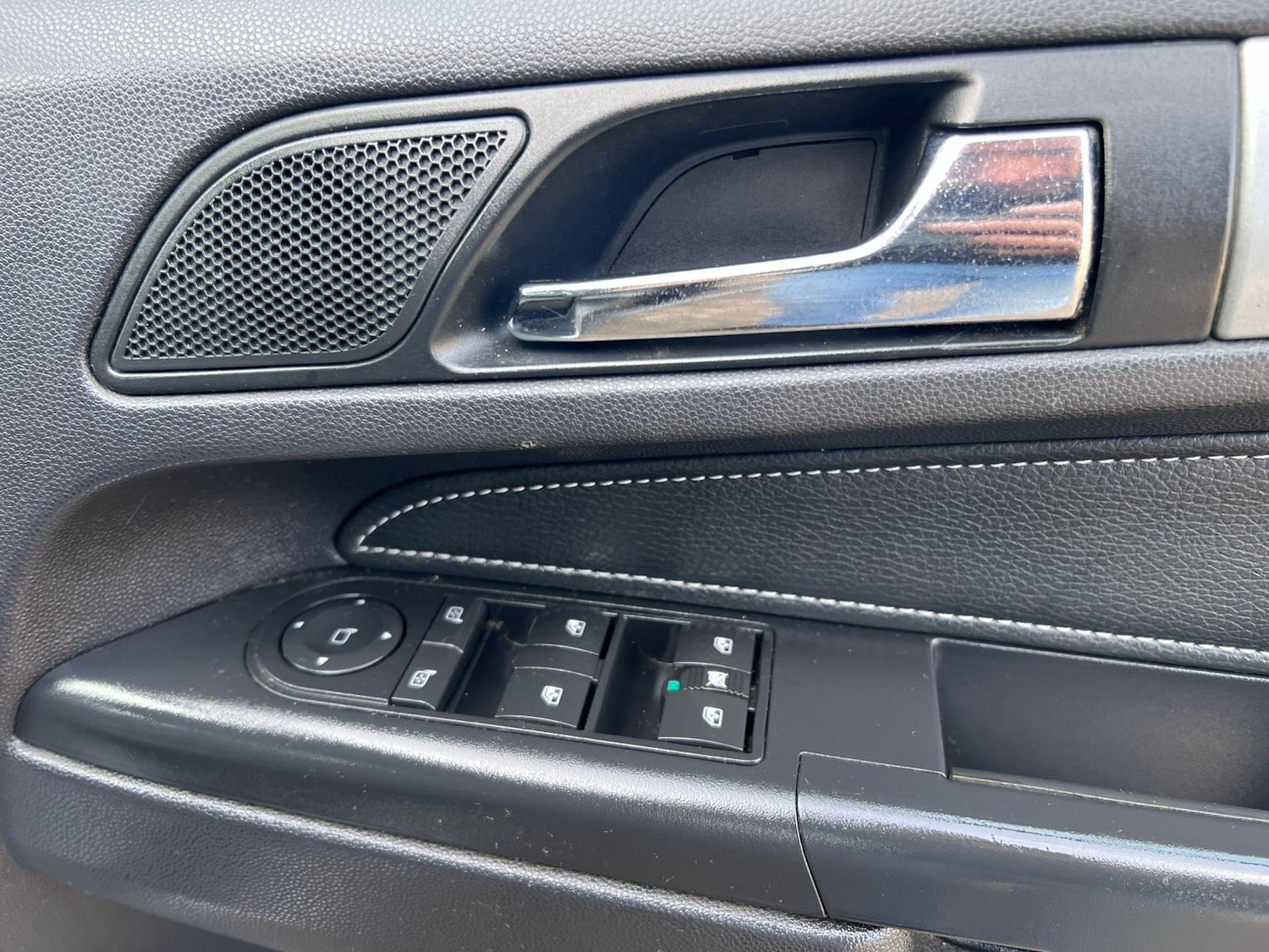 Used Vauxhall Zafira 2010 for sale - 78105738: Photo 16