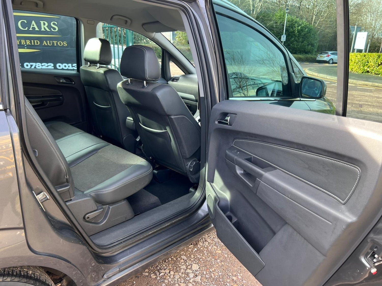 Used Vauxhall Zafira 2010 for sale - 78105738: Photo 17