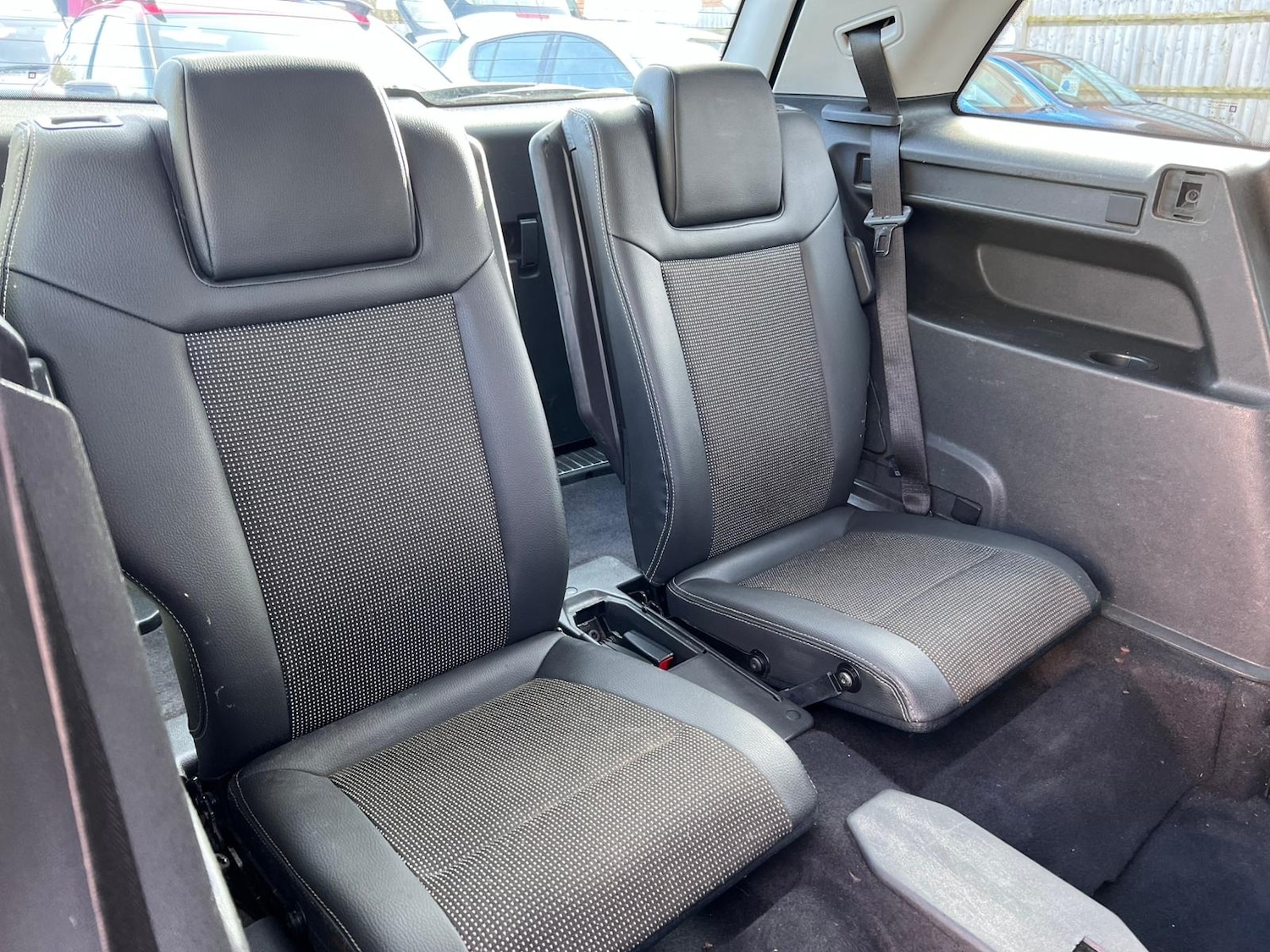 Used Vauxhall Zafira 2010 for sale - 78105738: Photo 23