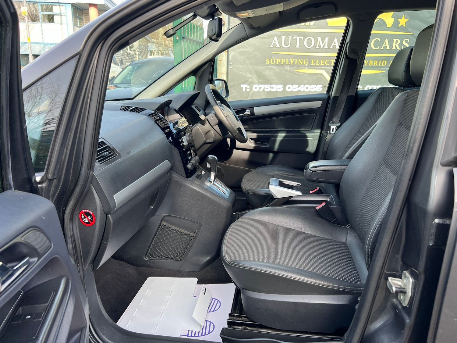 Used Vauxhall Zafira 2010 for sale - 78105738: Photo 30