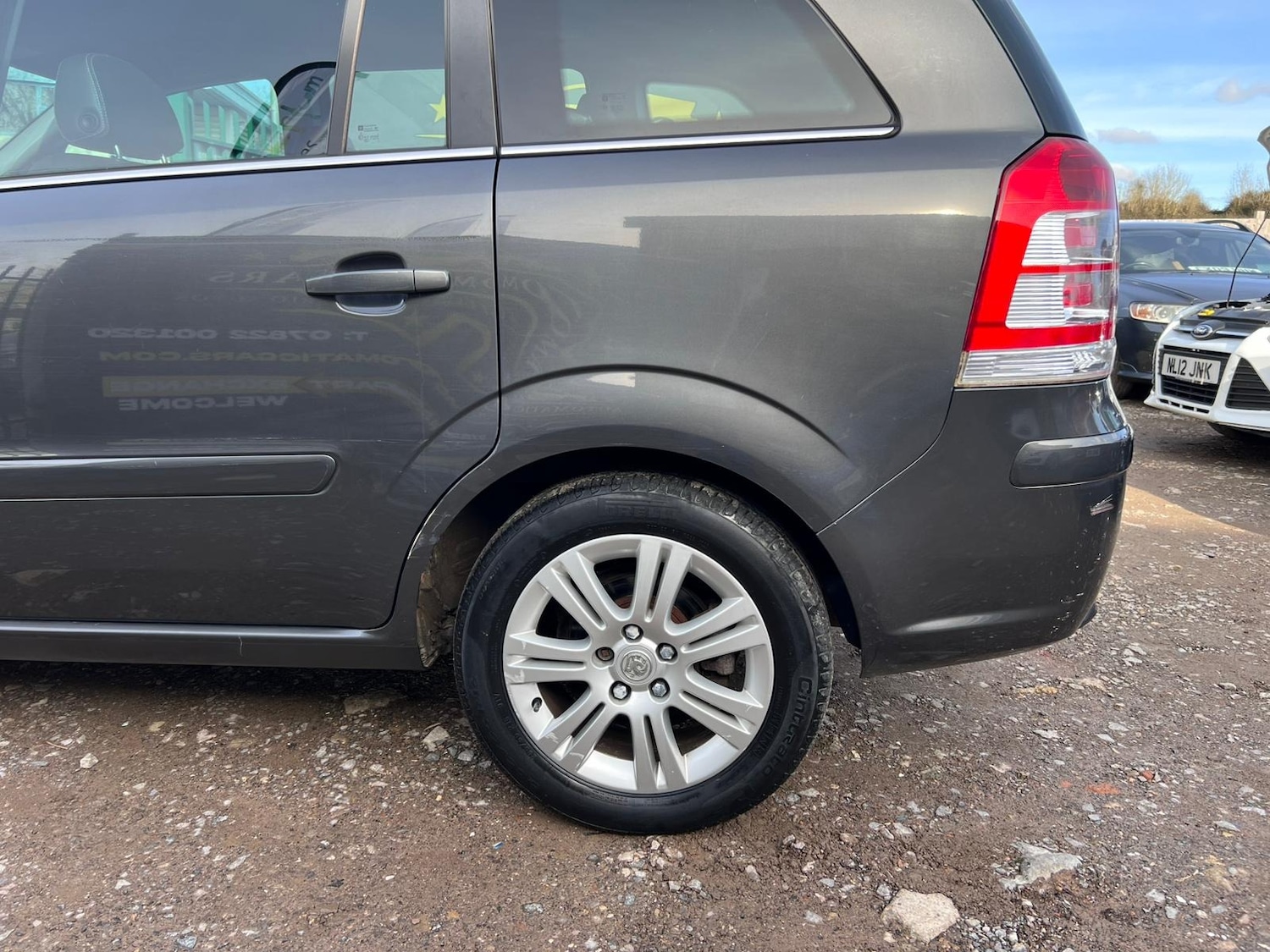 Used Vauxhall Zafira 2010 for sale - 78105738: Photo 9