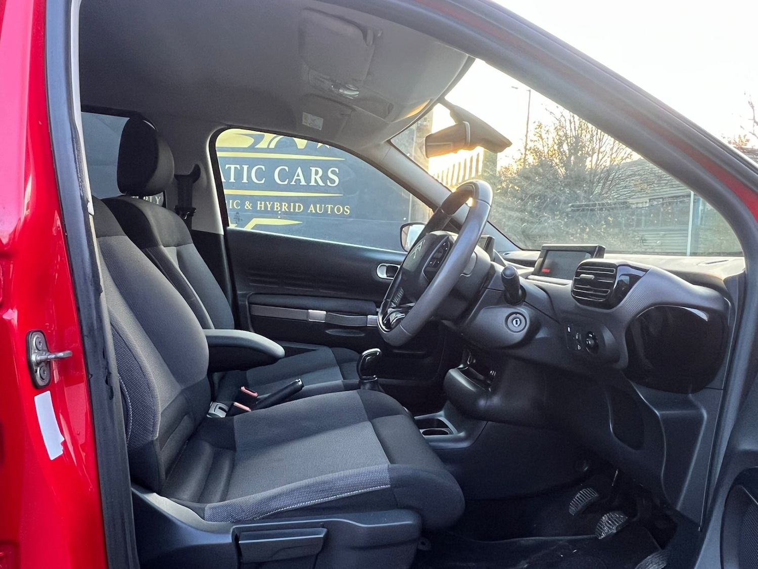 Used Citroen C4 Cactus 2015 for sale - 76693886: Photo 28