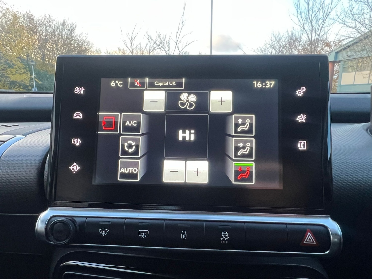 Used Citroen C4 Cactus 2015 for sale - 76693886: Photo 35