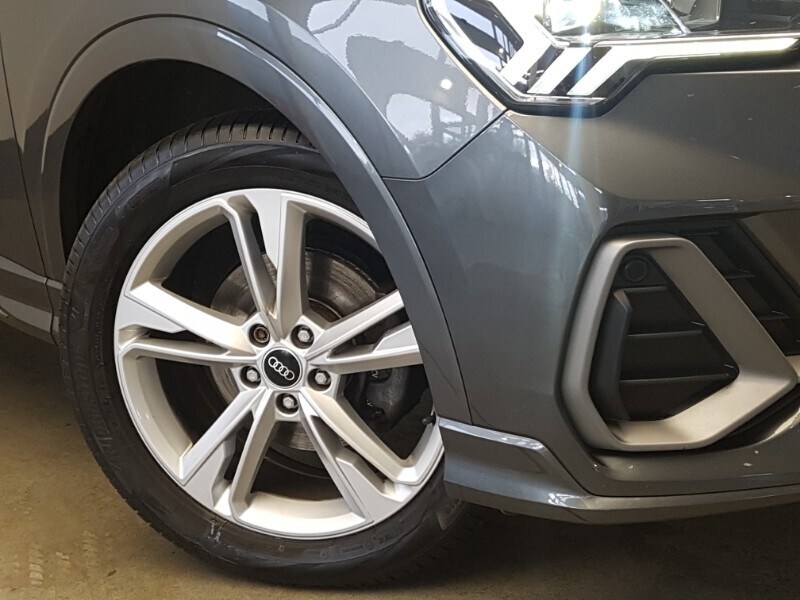 Used Audi Q3 2021 for sale - 76465434: Photo 9