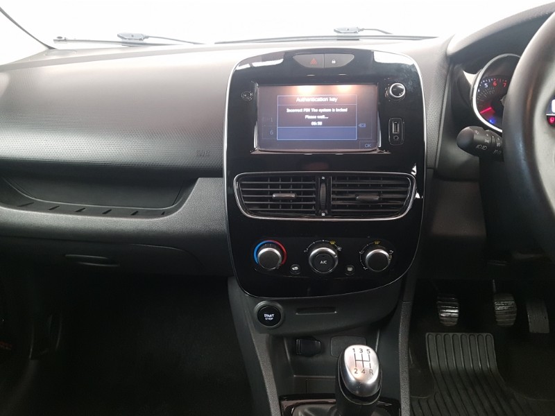 Used Renault Clio 2018 for sale - 76764057: Photo 11