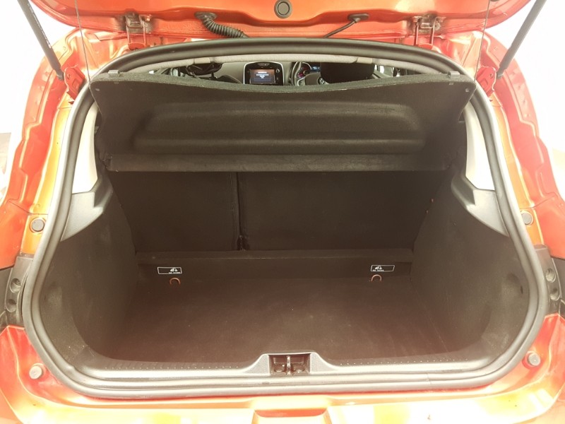 Used Renault Clio 2018 for sale - 76764057: Photo 8