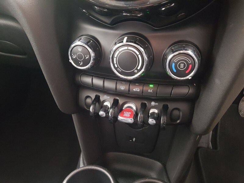 Used MINI Hatch 2018 for sale - 77531140: Photo 16