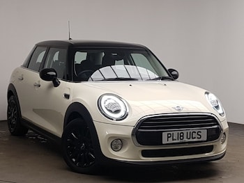 Used MINI Hatch 2018 for sale - 77531140: Photo
