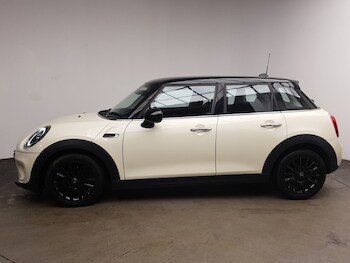 Used MINI Hatch 2018 for sale - 77531140: Photo