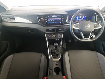 Used Volkswagen Polo 2024 for sale - 75583926: Photo