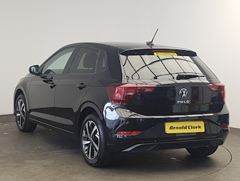 Used Volkswagen Polo 2024 for sale - 75583926: Photo