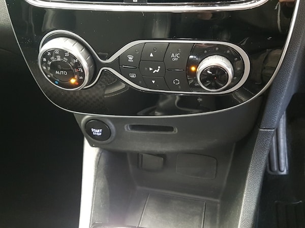 Used Renault Clio 2018 for sale - 76282019: Photo 18