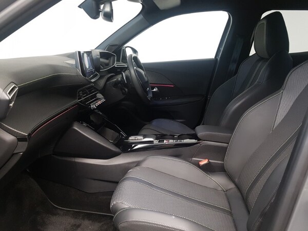 Used Peugeot 2008 2024 for sale - 76054893: Photo 5