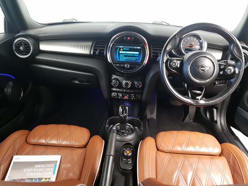 Used MINI Convertible 2019 for sale - 76651773: Photo 2