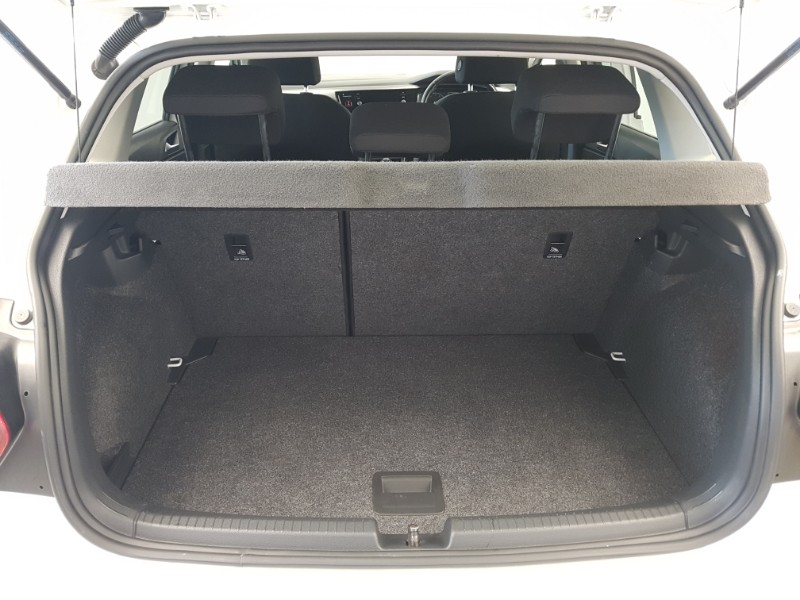 Used Volkswagen Polo 2018 for sale - 77956505: Photo 8