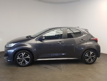 Used Toyota Yaris 2024 for sale - 76169744: Photo