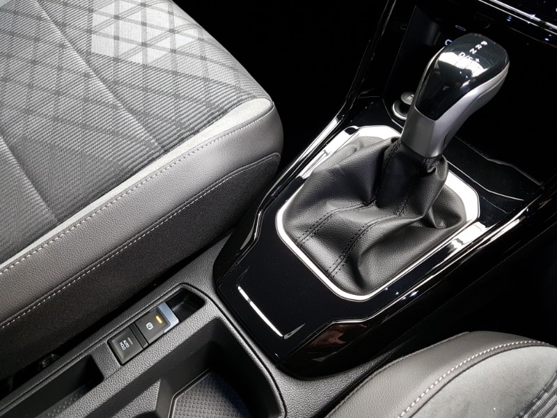 Used Volkswagen T-Roc 2025 for sale - 77028613: Photo 17