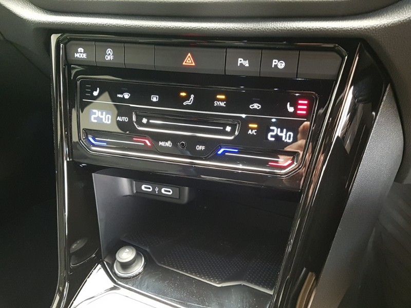 Used Volkswagen T-Roc 2025 for sale - 77028613: Photo 18