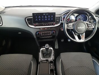 Used Kia XCeed 2022 for sale - 76160893: Photo 2