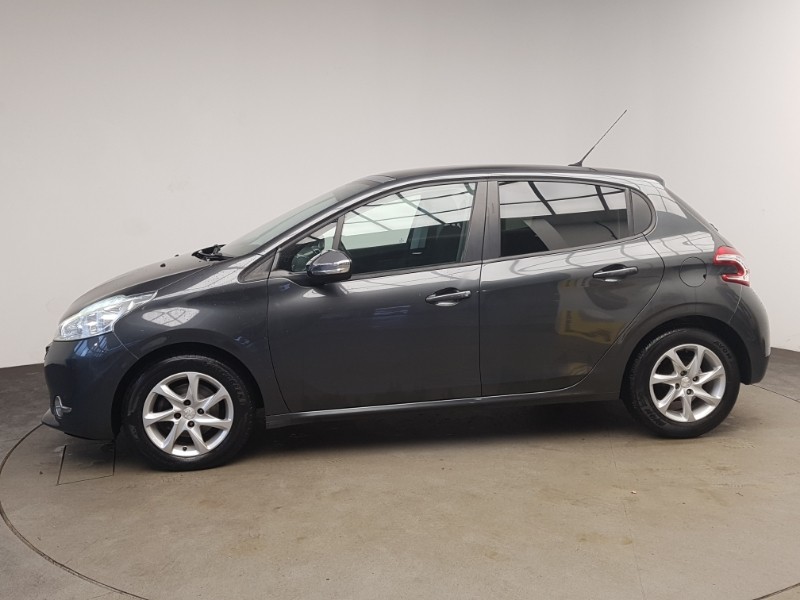 Used Peugeot 208 2014 for sale - 76978442: Photo 4