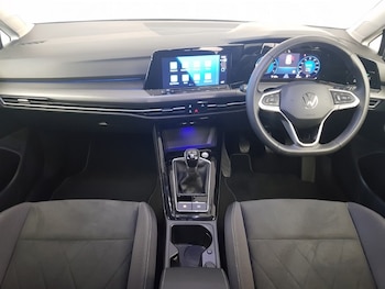 Used Volkswagen Golf 2024 for sale - 75707150: Photo
