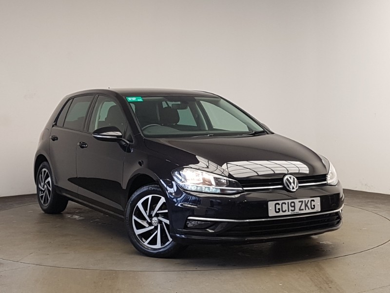 Used Volkswagen Golf 2019 for sale - 76854040: Photo 1