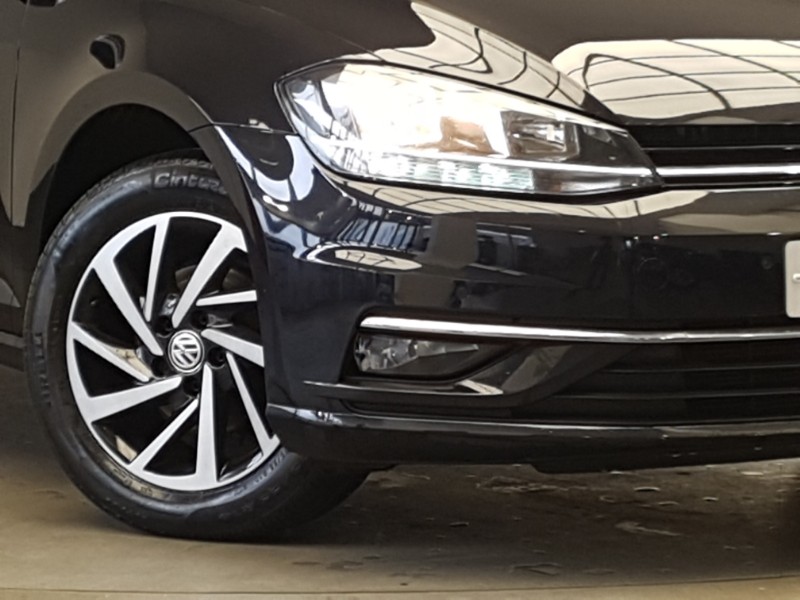 Used Volkswagen Golf 2019 for sale - 76854040: Photo 9