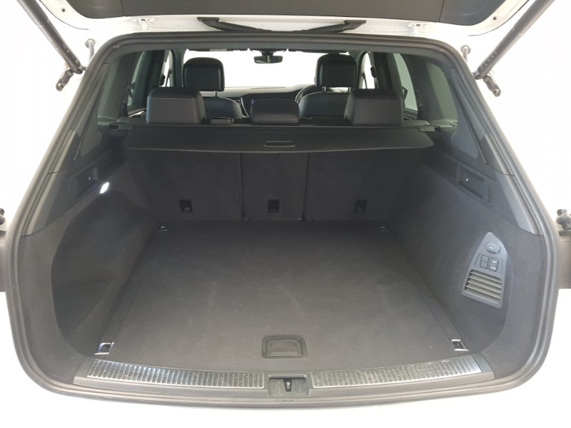 Used Volkswagen Touareg 2023 for sale - 77874527: Photo 8