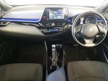 Used Toyota C-HR 2020 for sale - 78928848: Photo