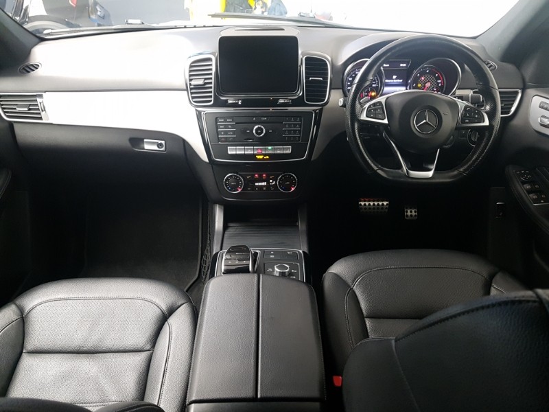 Used Mercedes-Benz GLE 2018 for sale - 77385647: Photo 2