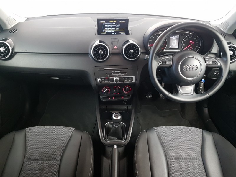 Used Audi A1 2018 for sale - 77150363: Photo 2