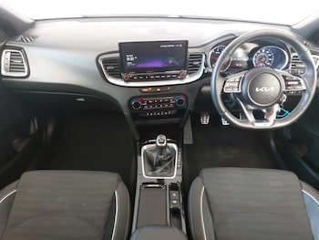 Used Kia XCeed 2023 for sale - 78498860: Photo
