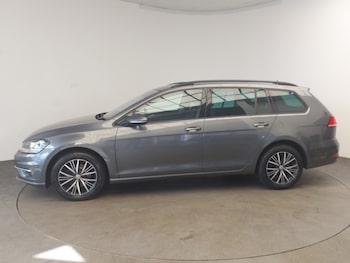 Used Volkswagen Golf 2018 for sale - 78230412: Photo