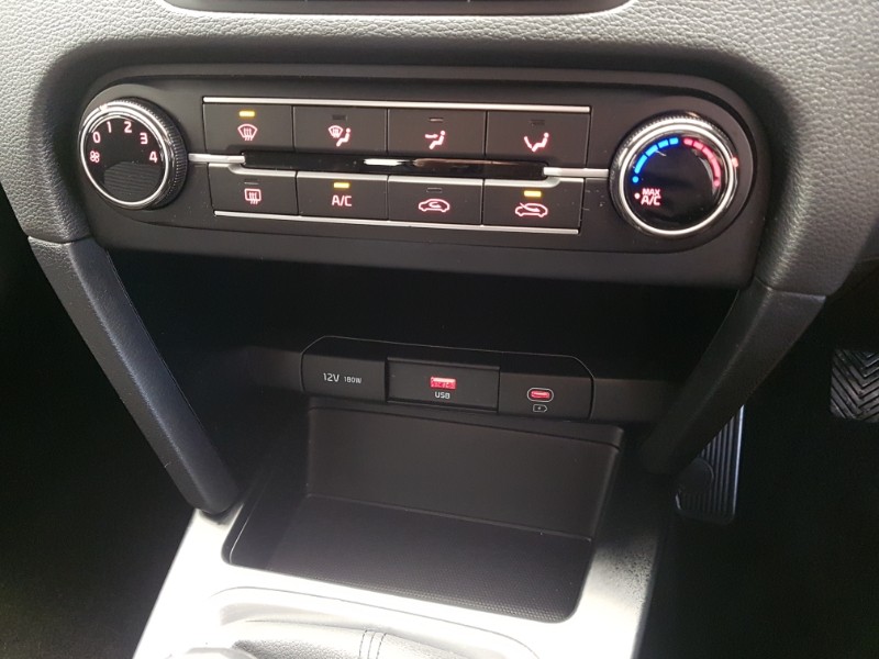 Used Kia XCeed 2023 for sale - 77838049: Photo 17