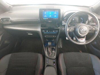 Used Toyota Yaris Cross 2023 for sale - 78642476: Photo