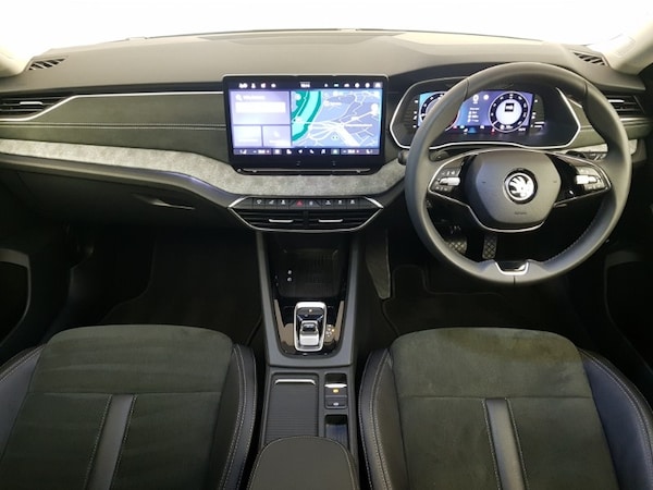 Used Skoda Octavia 2024 for sale - 76244171: Photo 2