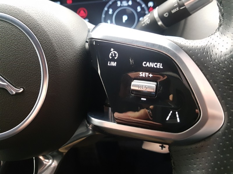 Used Jaguar XE 2019 for sale - 76687864: Photo 13