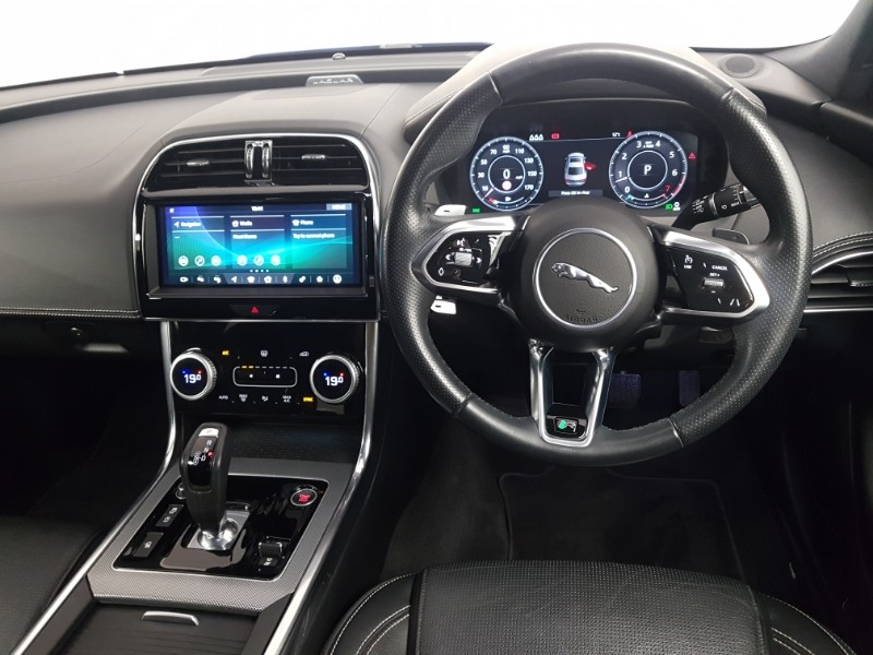 Used Jaguar XE 2019 for sale - 76687864: Photo 7