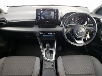 Used Toyota Yaris 2023 for sale - 77847184: Photo