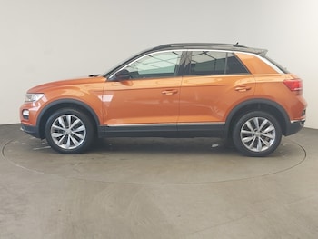 Used Volkswagen T-Roc 2018 for sale - 78515800: Photo