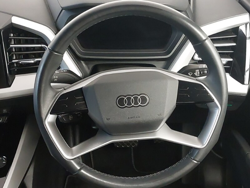 Used Audi Q4 e-tron 2023 for sale - 78164054: Photo 11