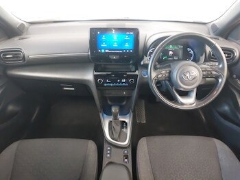 Used Toyota Yaris Cross 2023 for sale - 78503182: Photo