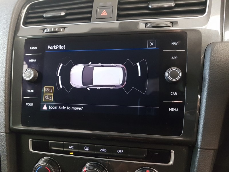 Used Volkswagen Golf 2019 for sale - 76556621: Photo 10